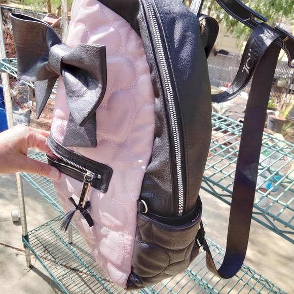 BETSEY JOHNSON Backpack Black Bowtie Mauve Front Used Quilted Hearts - Picture 8 of 15